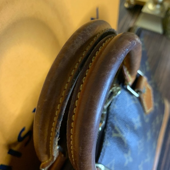 Authentic Louis Vuitton Alma Bag Monogram Brown - Picture 6 of 16